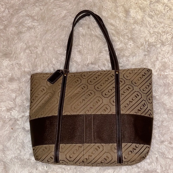 Authentic Coach Tote Handbag💜Lavender Lining - Picture 4 of 14